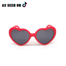 Load image into Gallery viewer, Heart Effect Glasses